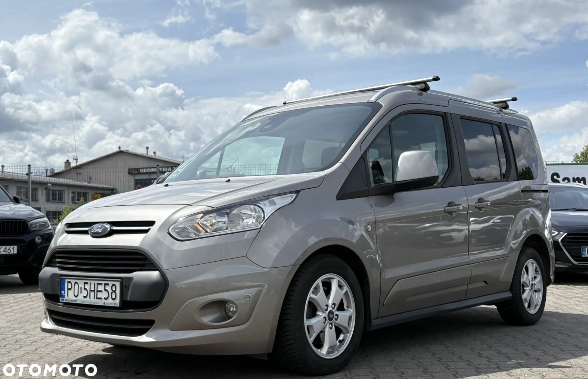Ford Tourneo Connect 1.5 TDCi Titanium - 1