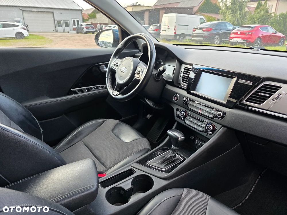 Kia Niro 1.6 GDI Hybrid M - 21