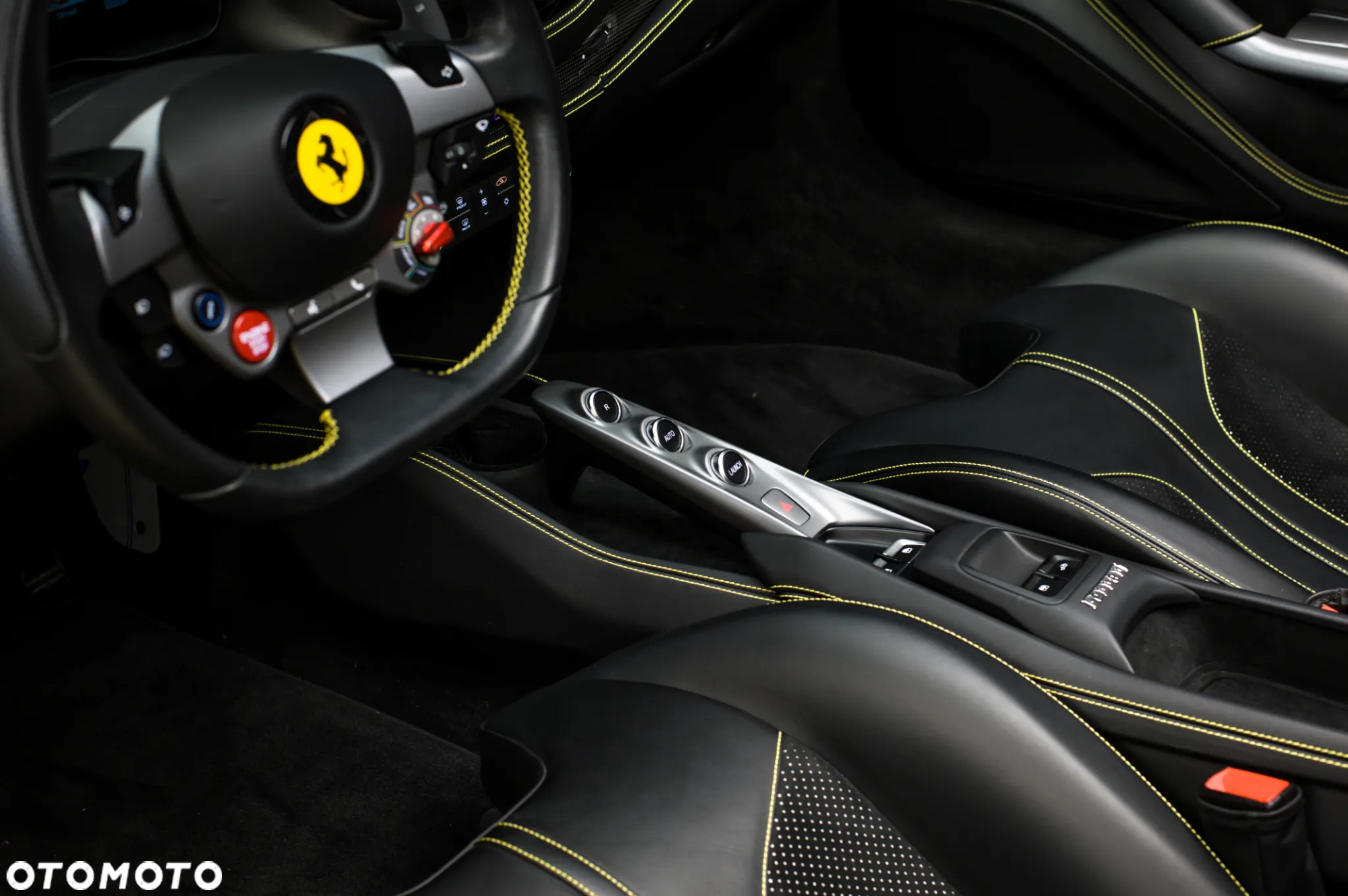 Ferrari F8 Spider - 26