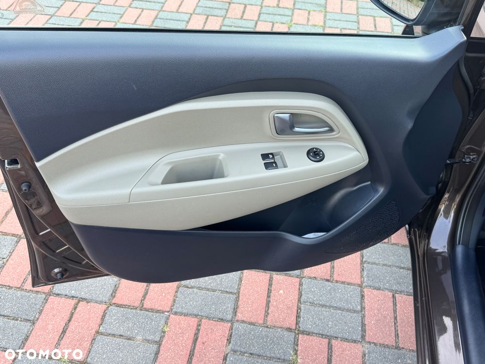 Kia Rio 1.2 L - 23