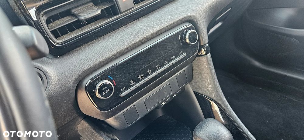 Toyota Yaris Hybrid 1.5 Executive - 15