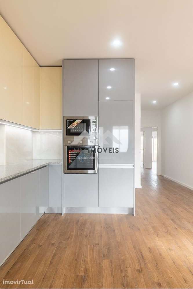 Apartamento T3 | Aguas Santas | Renovado | 3 Frentes | Varandas | Gara - Grande imagem: 3/52