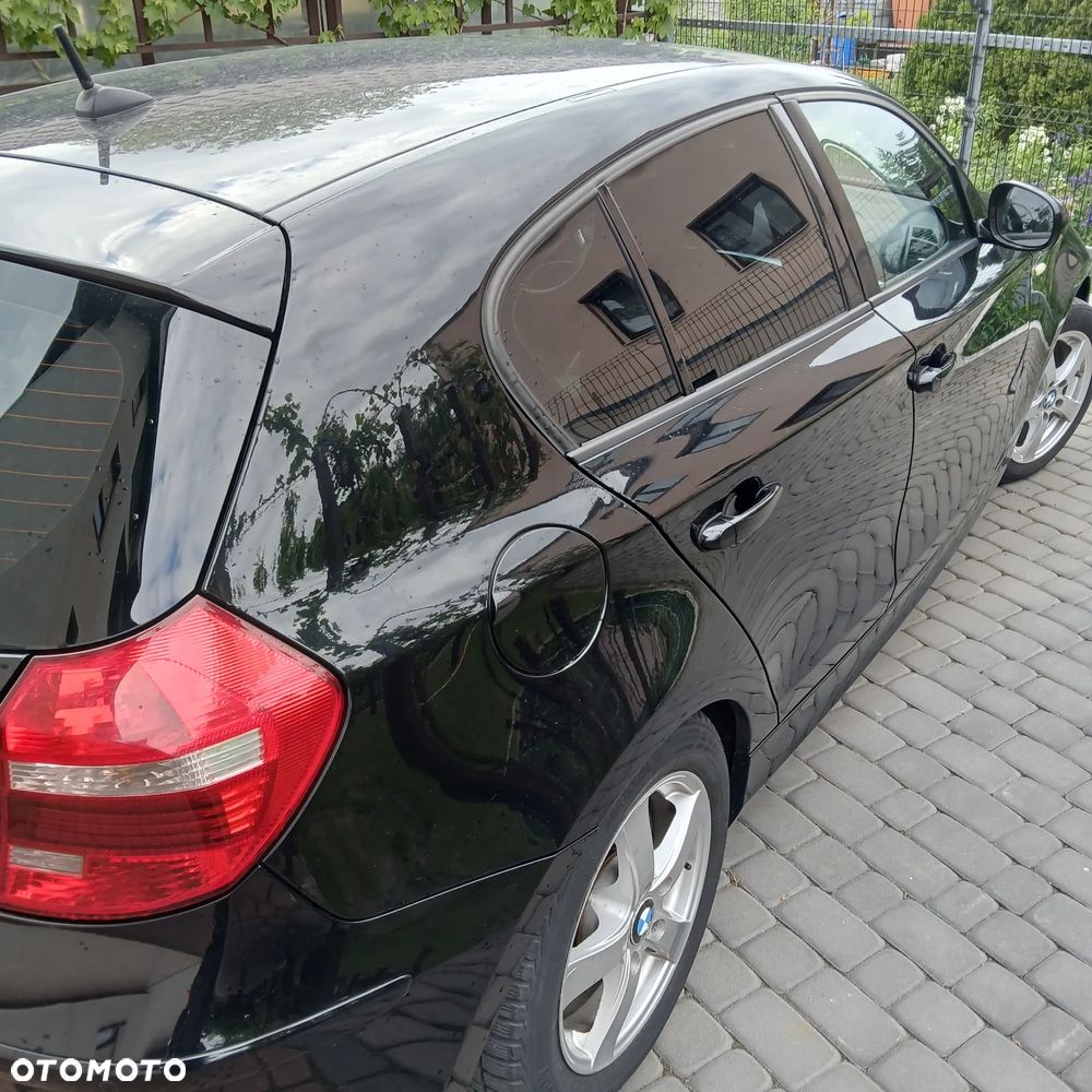 BMW Seria 1 118d DPF - 11