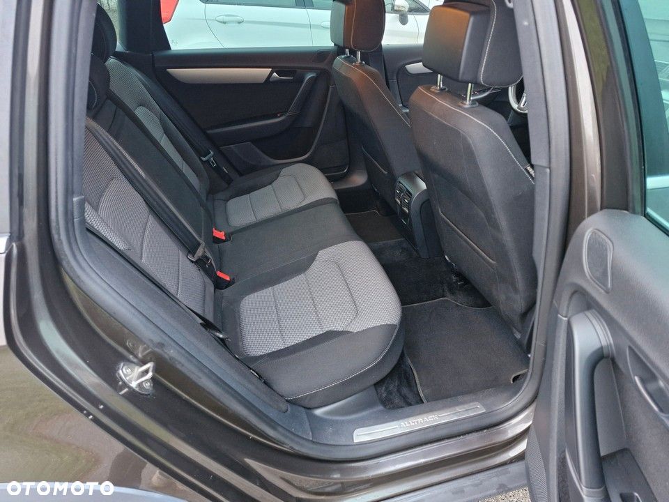 Volkswagen Passat Alltrack - 18