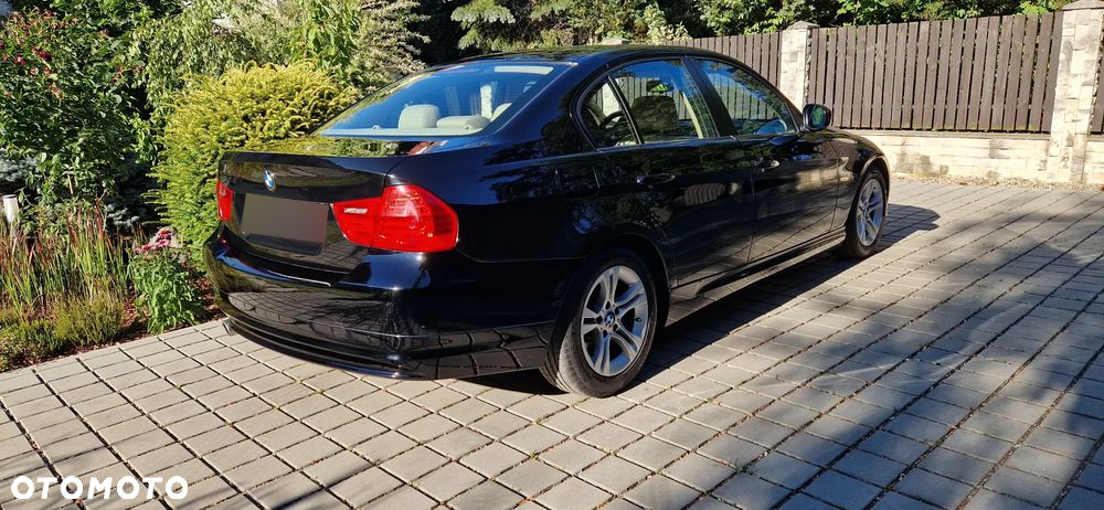 BMW Seria 3 320d - 5