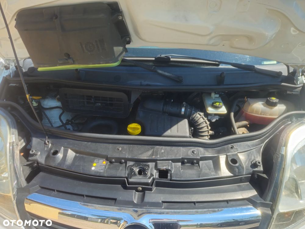 Opel VIVARO - 15