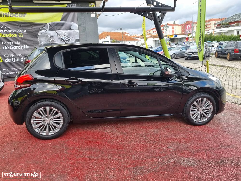 Peugeot 208 1.2 PureTech Style - 14