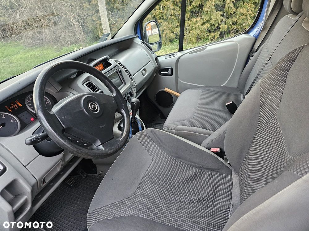 Opel Vivaro - 2