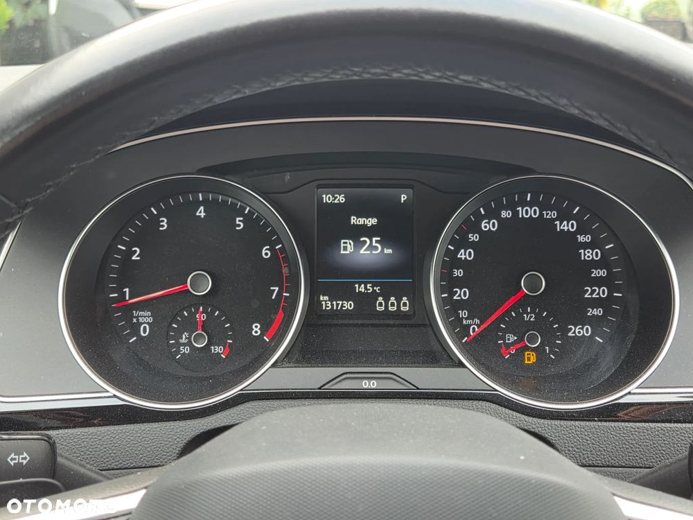 Volkswagen Passat - 19
