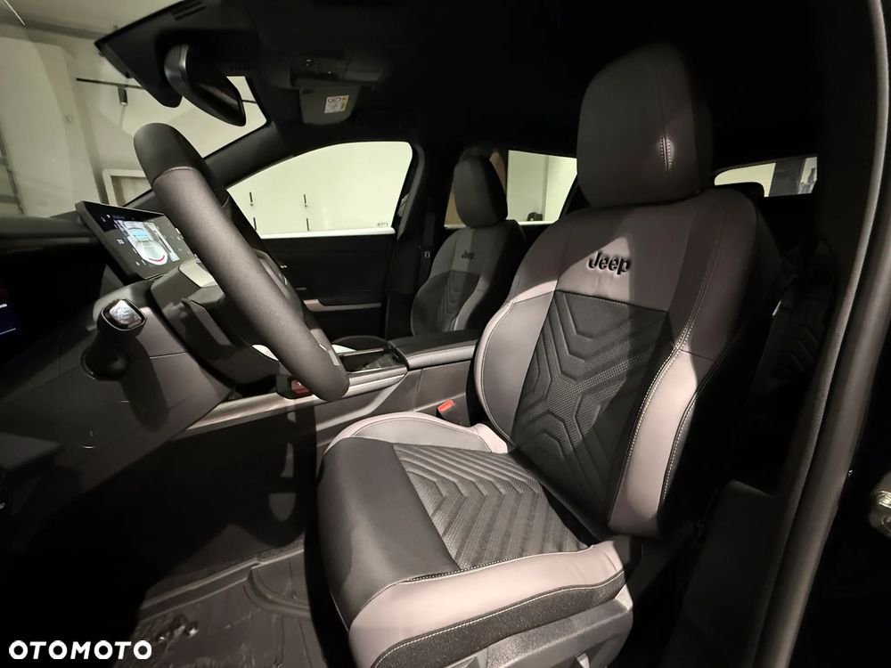 Jeep Compass 1.2 T3 mHEV First Edition FWD DCT - 19