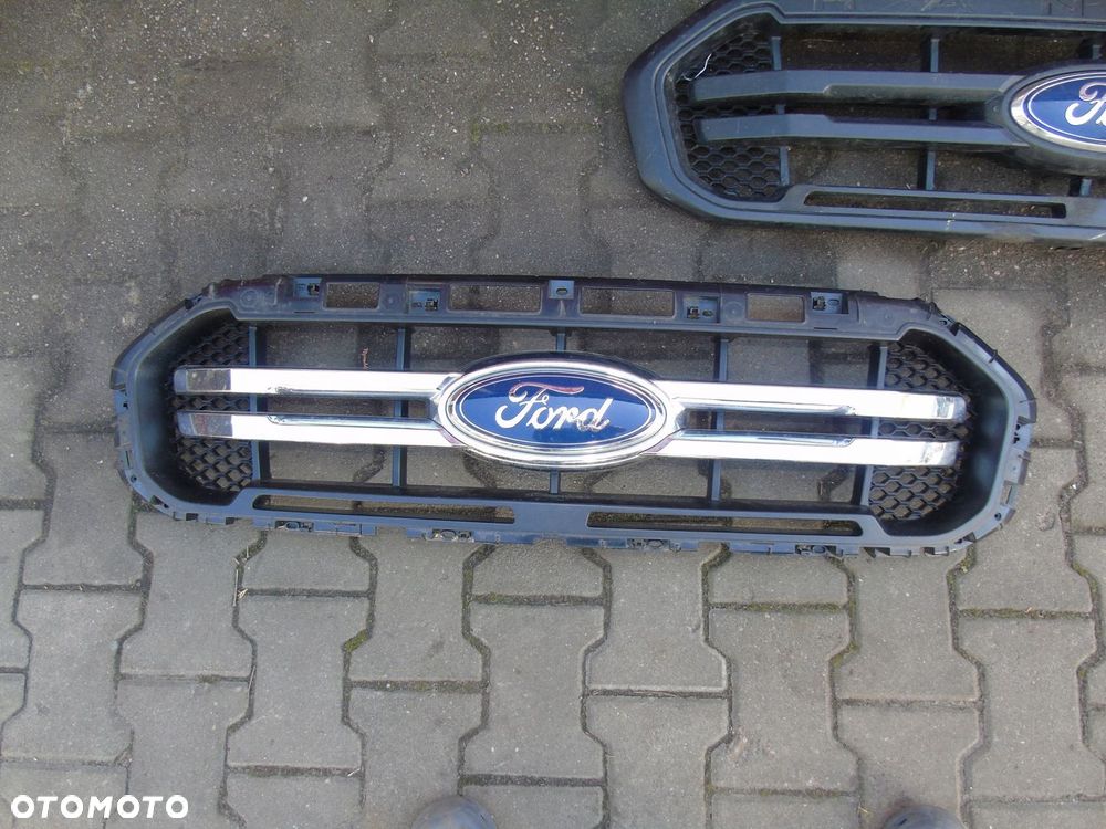 Ford Ranger zderzak przedni JB3B-17C831-M - 12