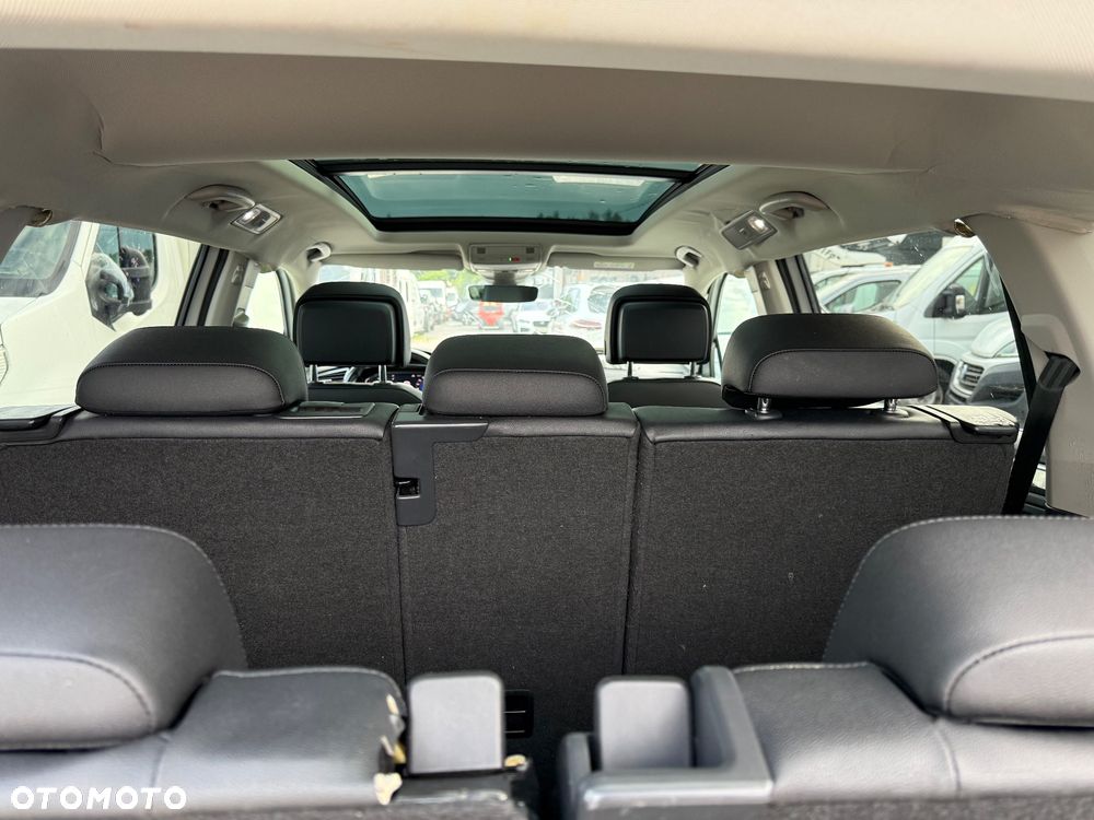 Volkswagen Tiguan - 13