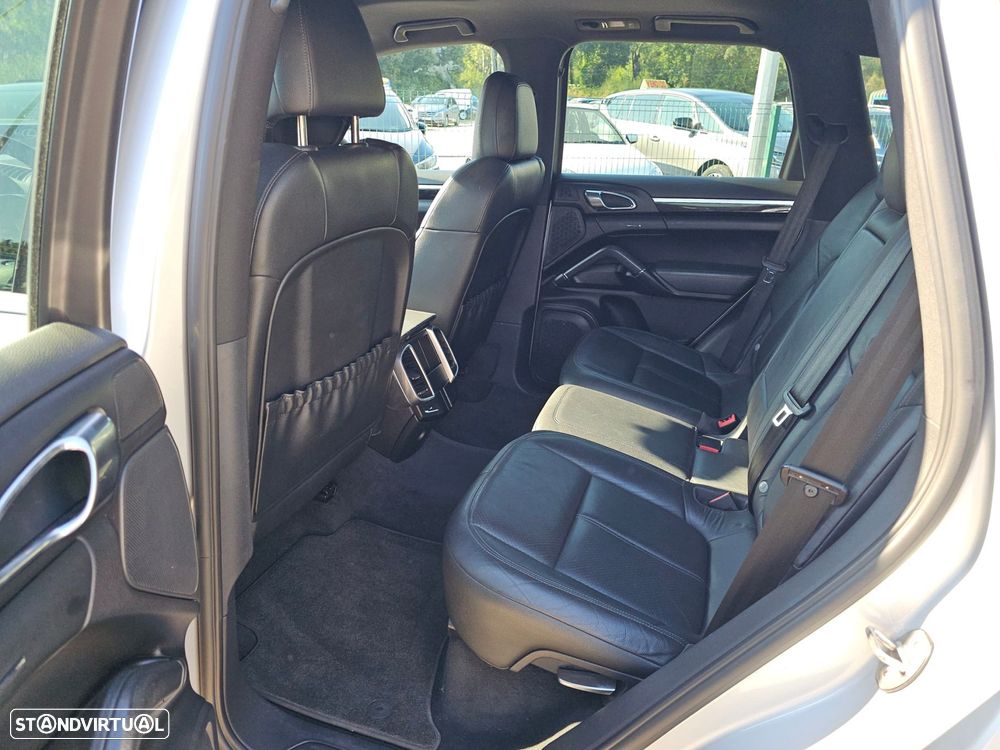 Porsche Cayenne II Platinum Edition - 20