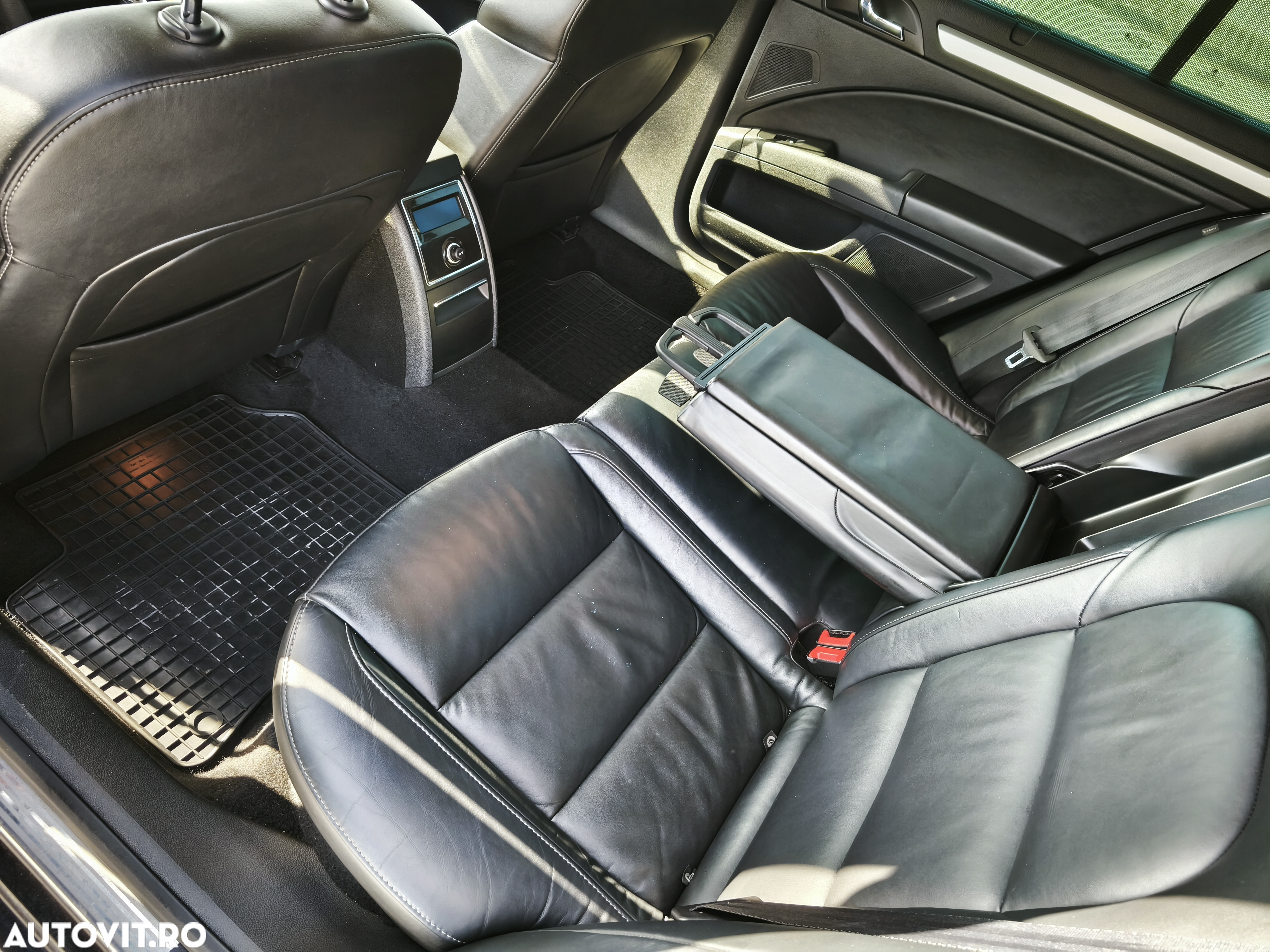 Skoda Superb 2.0 TDI Ambition - 10