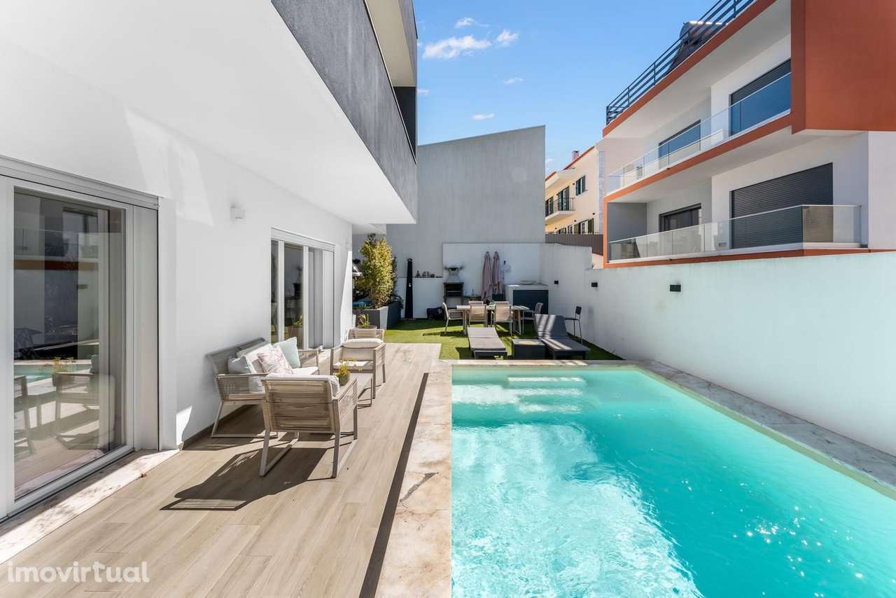 Moradia Isolada T3 com piscina, Caneças, Odivelas - Grande imagem: 2/29