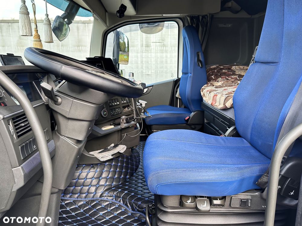 Volvo FH460 LNG - 18