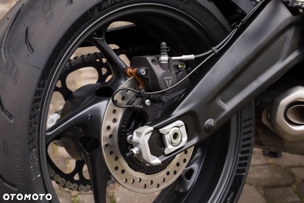 Triumph Daytona - 11