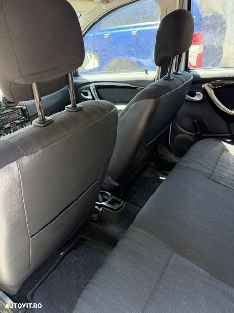 Dacia Duster 1.5 dCi 4x4 Laureate - 10