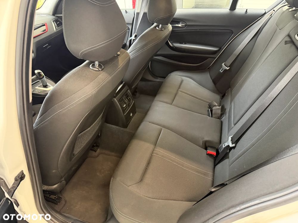 BMW Seria 1 118i Sport Line - 12