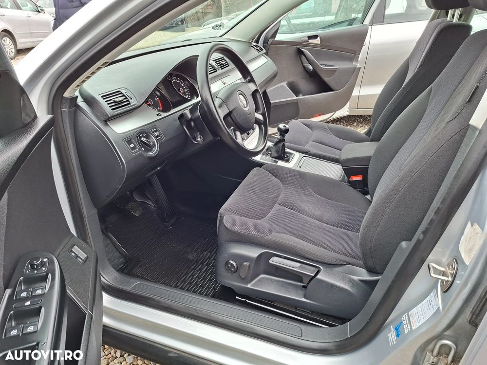 Volkswagen Passat - 15