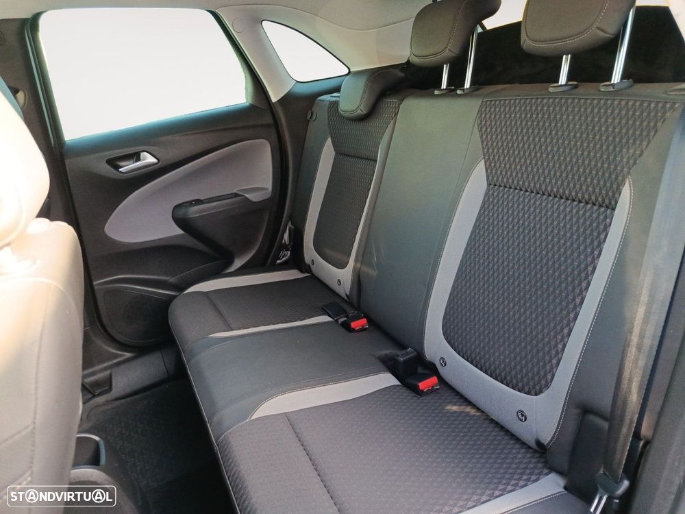Opel Crossland X 1.2 T Innovation - 13