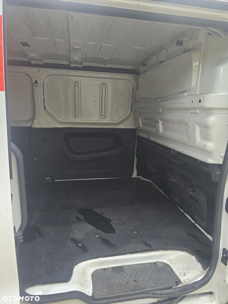 Opel Vivaro - 15