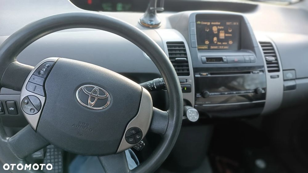 Toyota Prius 1.5 VVT-i Sol - 7