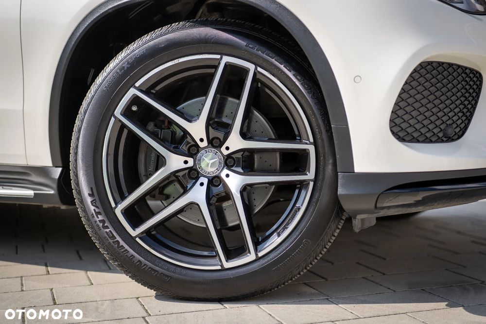 Mercedes-Benz GLE 400 4Matic 9G-TRONIC AMG Line - 5