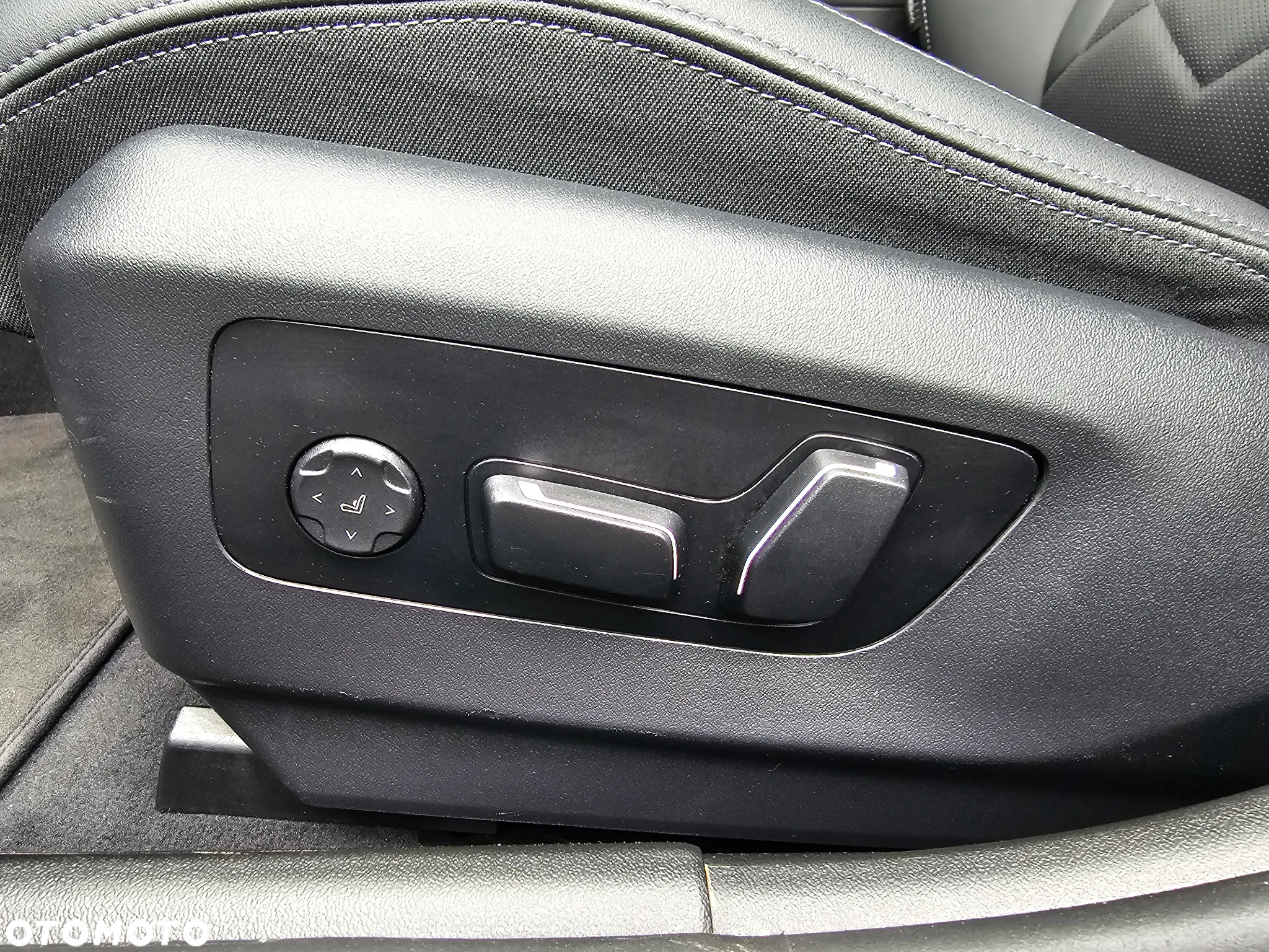 BMW Seria 5 - 12