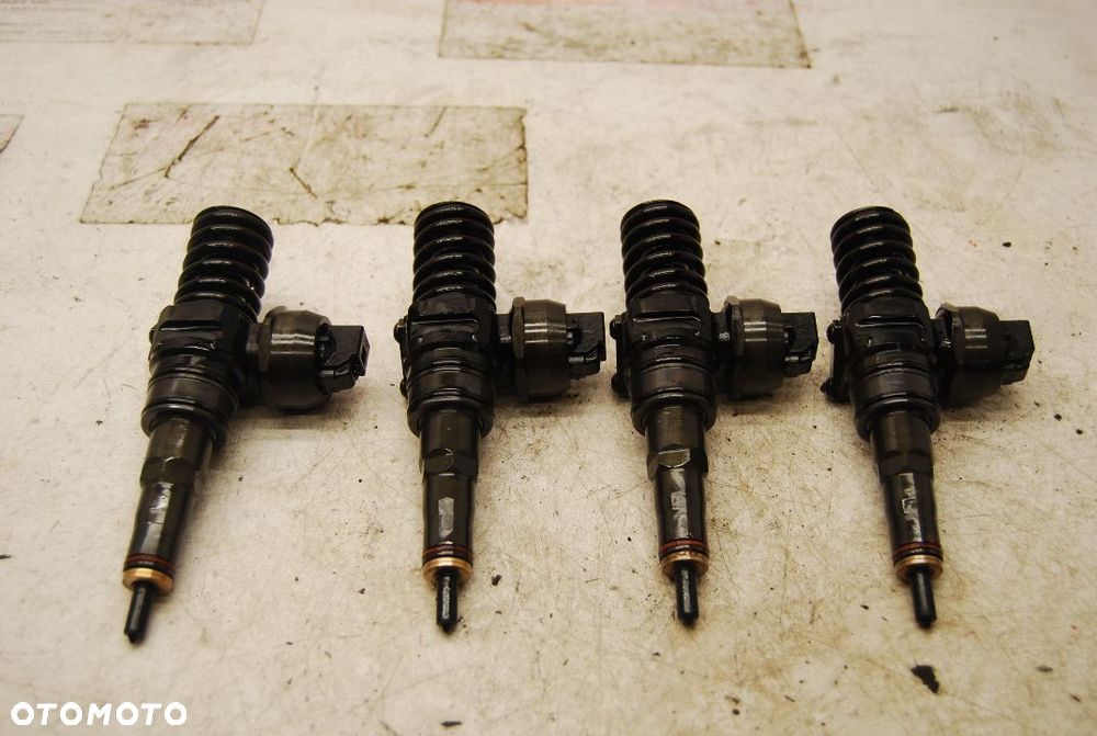 POMPOWTRYSKIWACZ 038130073AG 1.9 TDI BJB BKC SKODA OCTAVIA II VW AUDI SEAT - 1