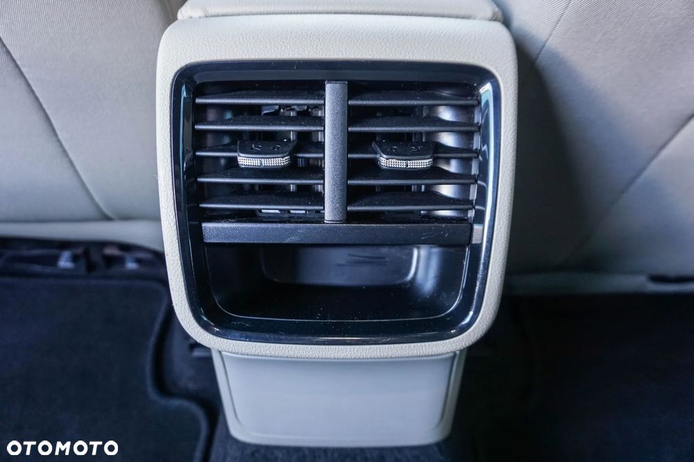 Skoda Octavia 2.0 TDI Style DSG - 32