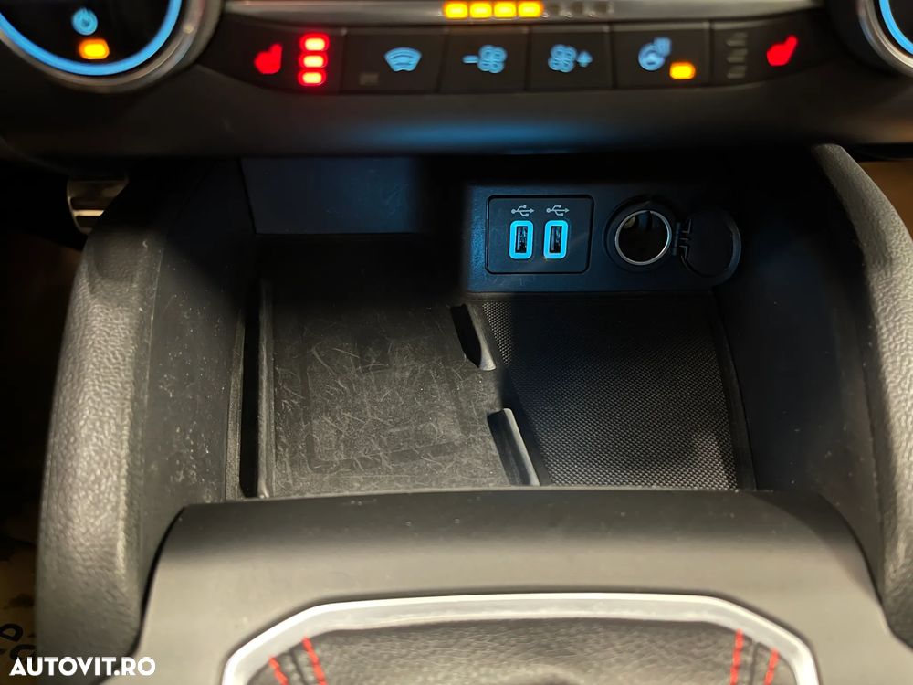 Ford Focus 2.0 EcoBlue ST-Line - 26