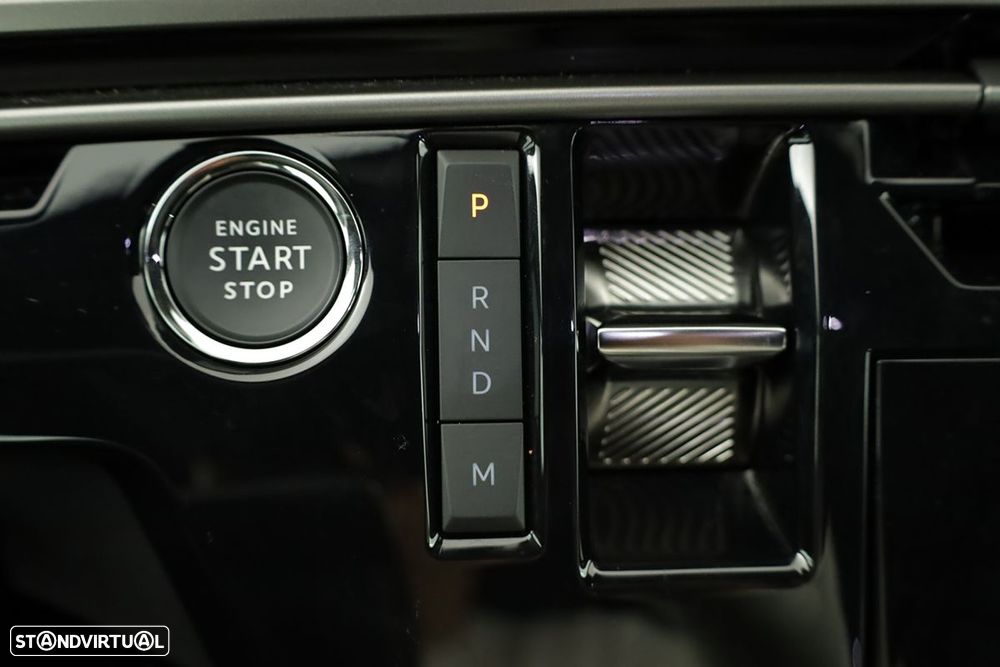 Peugeot 3008 1.2 Hybrid Allure e-DCS6 - 12