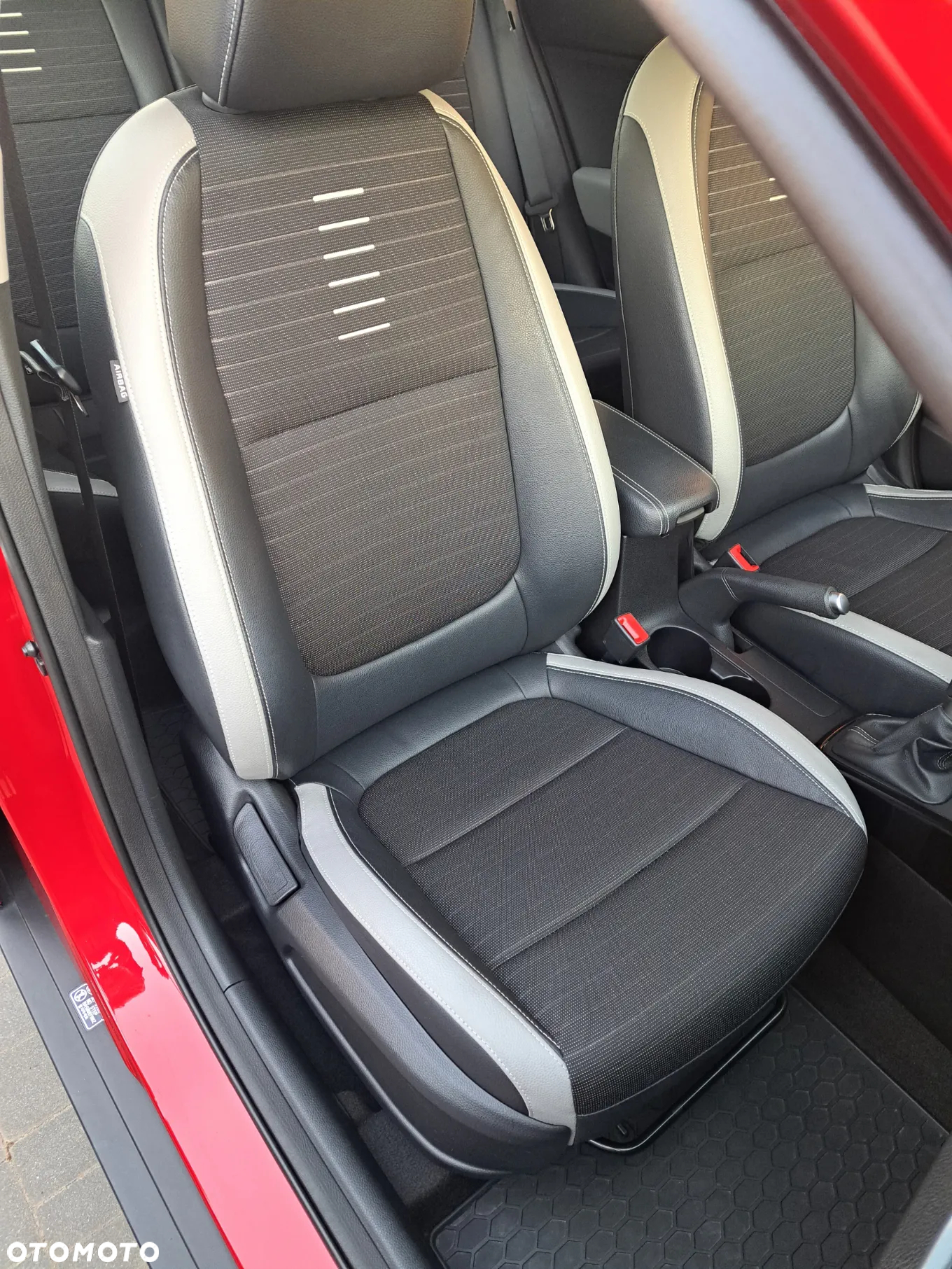 Kia Stonic 1.4 L - 24