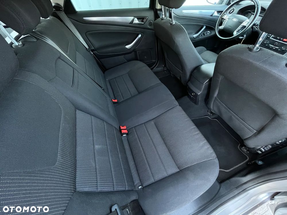 Ford Mondeo 2.0 TDCi Titanium - 33