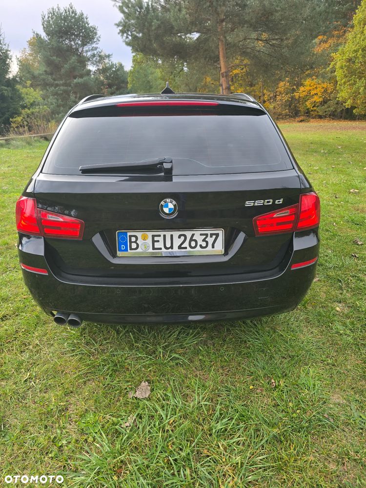 BMW Seria 5 520d - 20