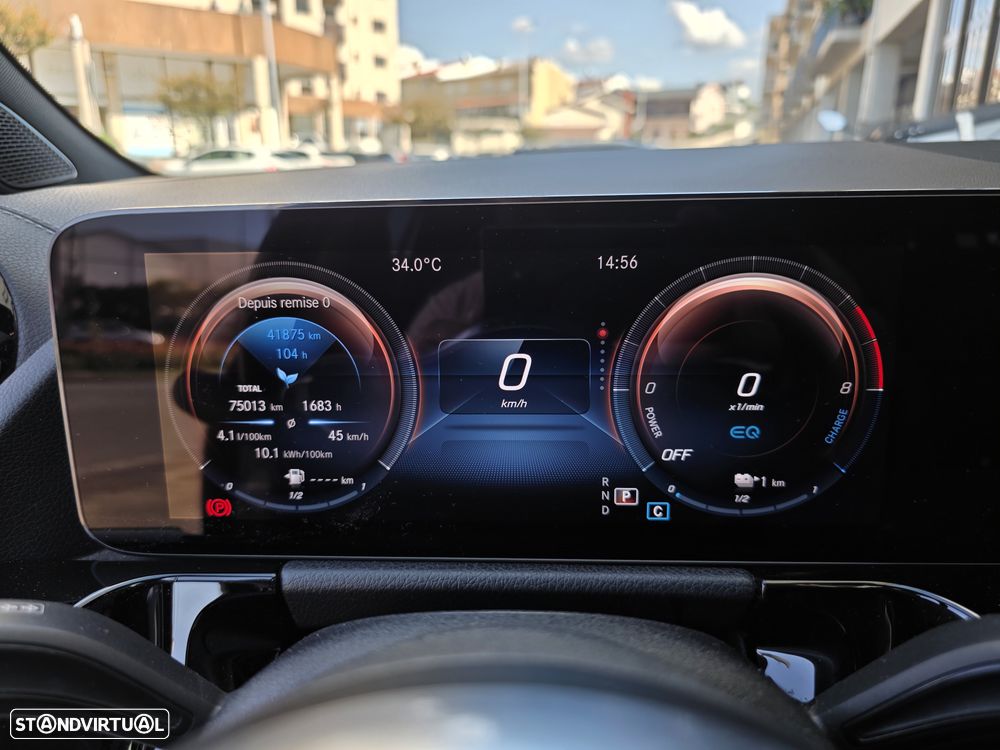 Mercedes-Benz GLA 250 e 8G-DCT AMG Line - 28