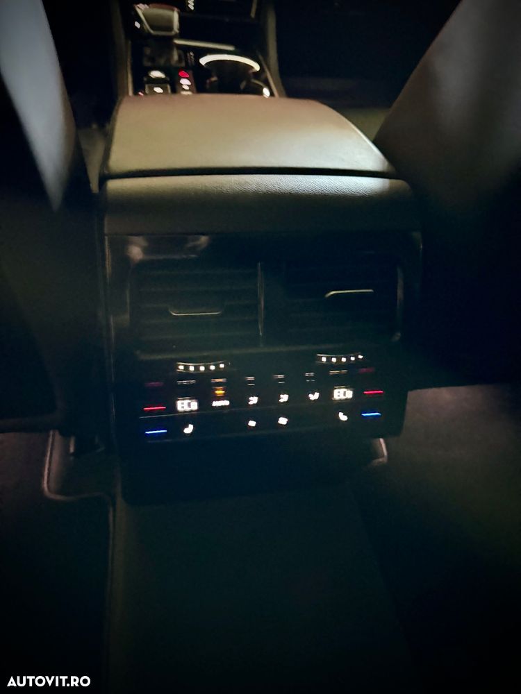 Volkswagen Touareg 3.0 V6 TDI 4Motion DPF Automatik One Million - 29