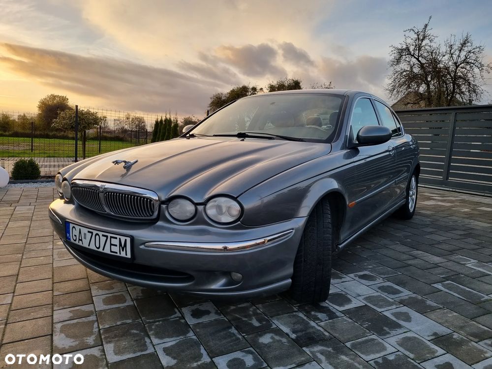 Jaguar X-Type Estate 2.5 V6 4x4 Executive - 3