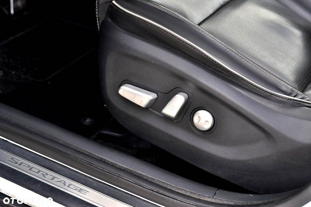 Kia Sportage - 12