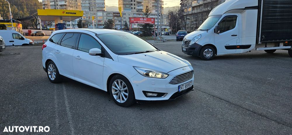 Ford Focus - 9