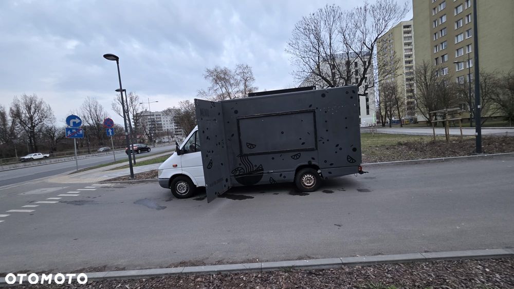 Mercedes-Benz Sprinter - 15