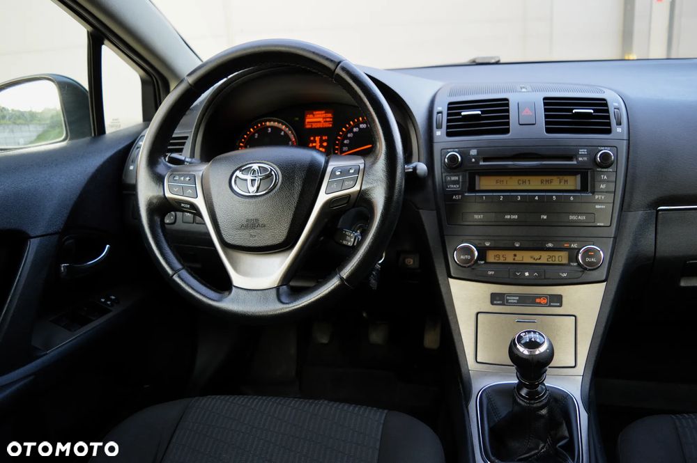 Toyota Avensis 2.0 D-4D Sol - 9
