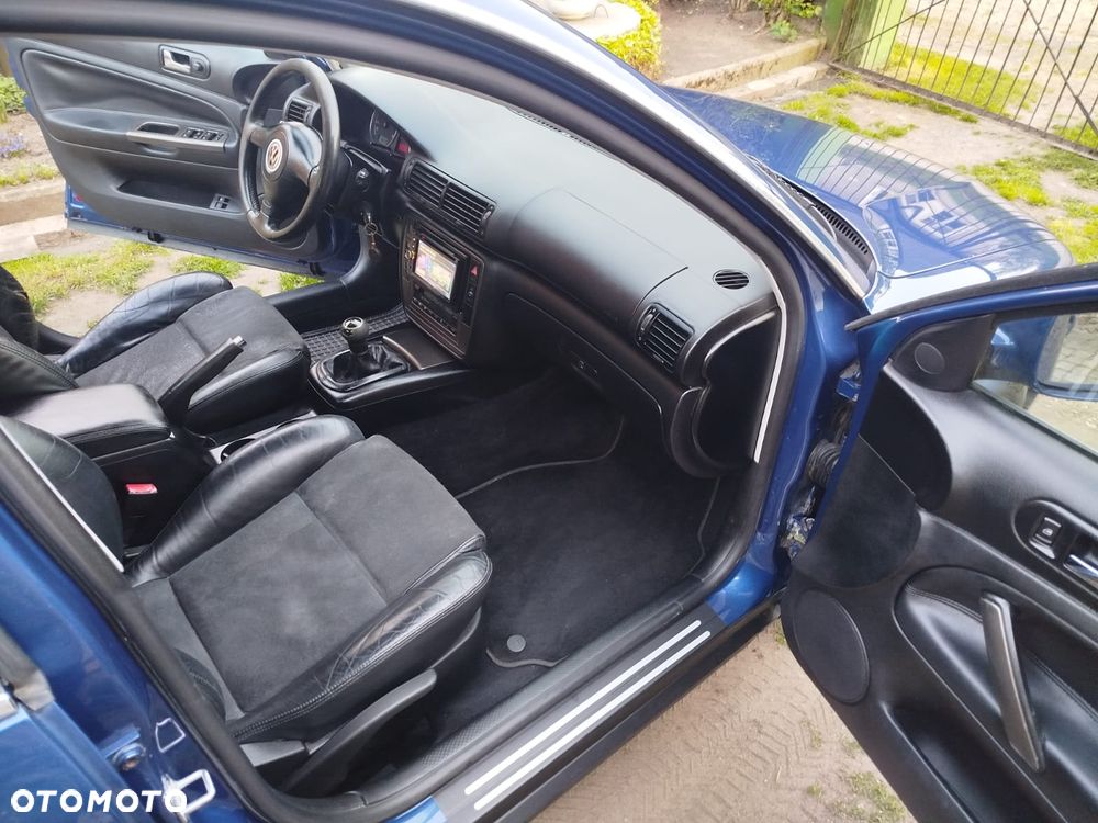 Volkswagen Passat - 17