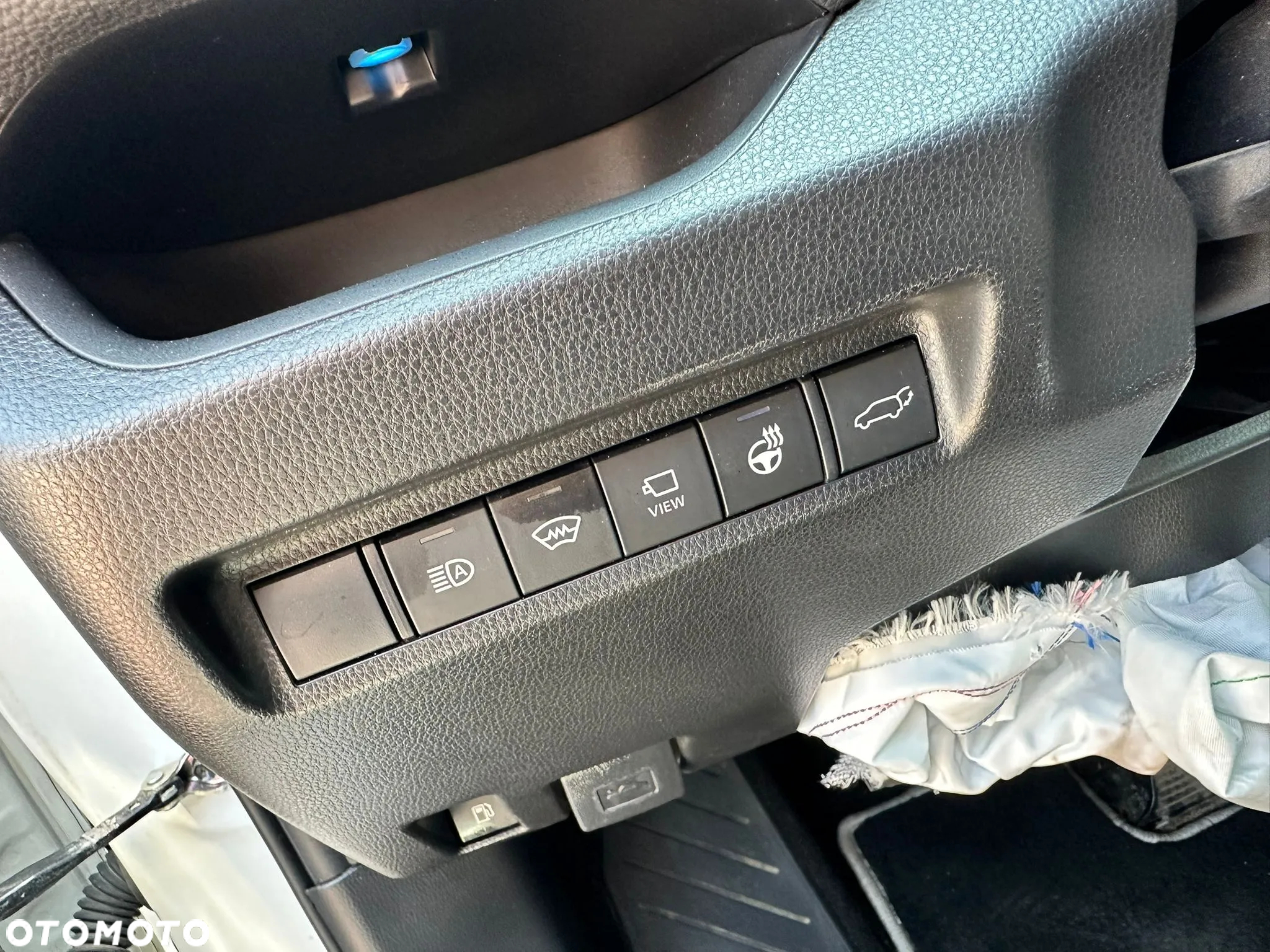 Toyota RAV4 2.5 4x4 Hybrid Style Selection - 26