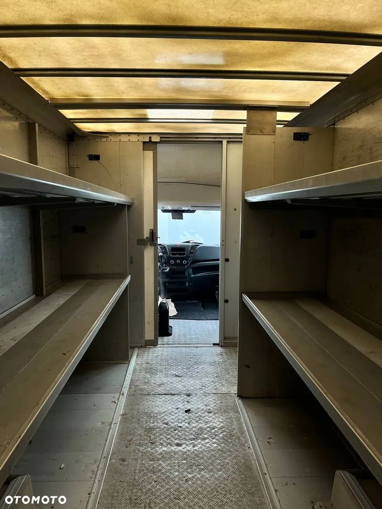 Iveco 35S18/P 3,0 l pneumatyczna tylna os. KURIER - 13