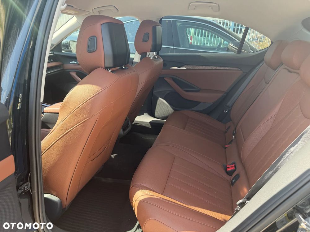 Skoda Superb 2.0 TDI SCR 4x4 L&K DSG - 5