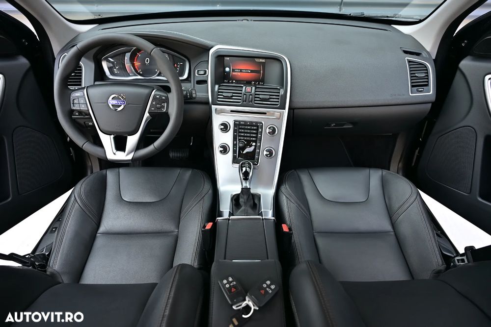 Volvo XC 60 D4 Geartronic Summum - 19