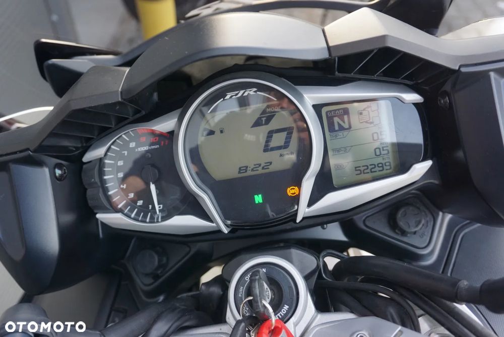 Yamaha FJR - 10
