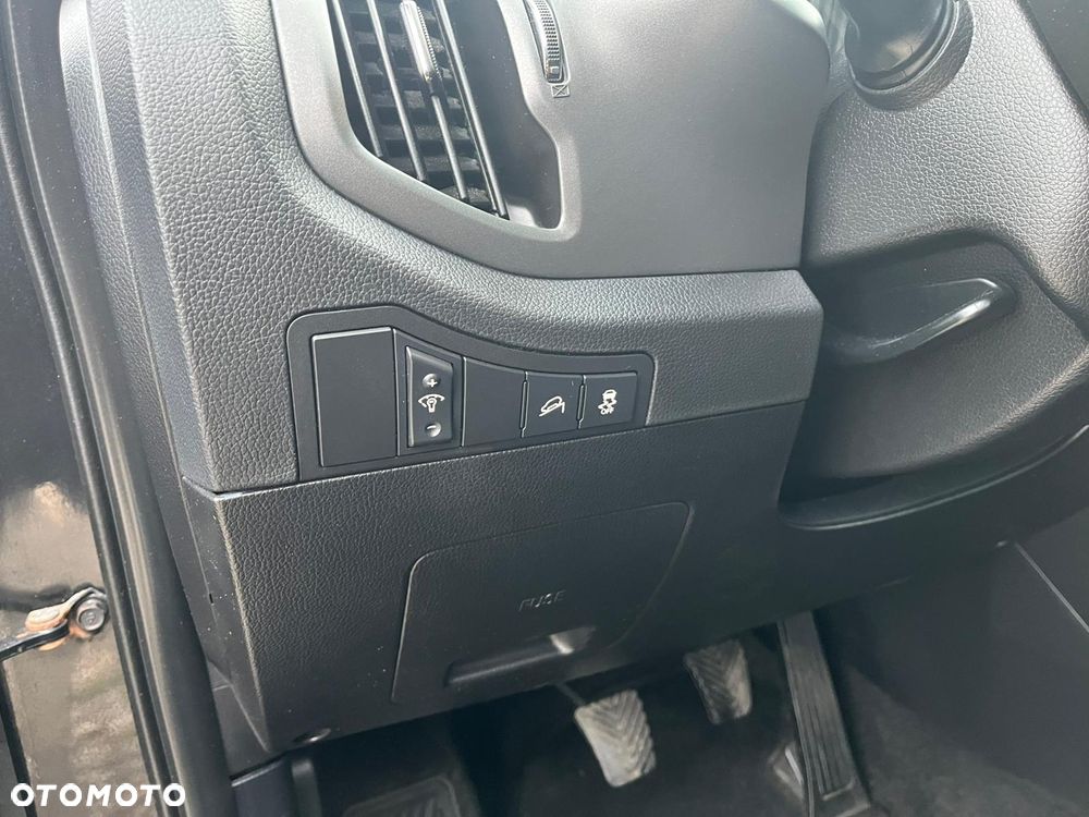 Kia Sportage 2.0 CRDI 2WD Attract - 17